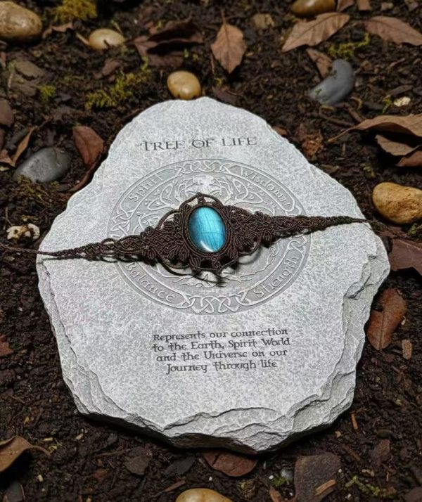 Handmade Macrame Bracelet with Blue Labradorite